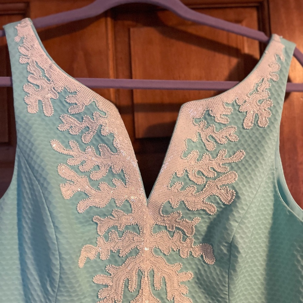 Excellent Condition Lilly Pulitzer Shift. - Picture 2 of 5